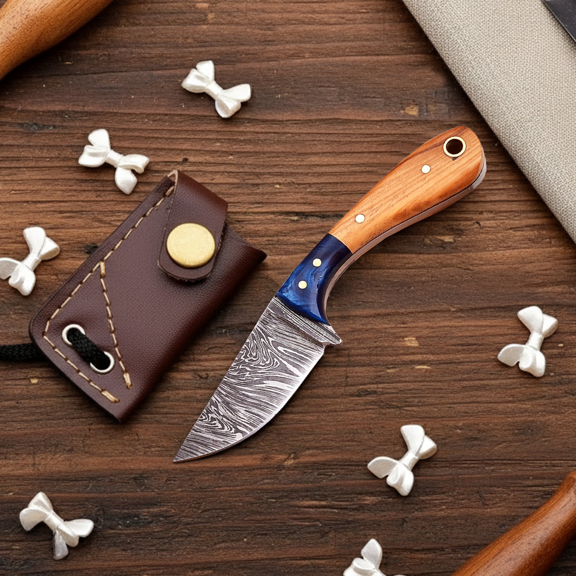 5' Handmade damascus knife with leather sheath and string